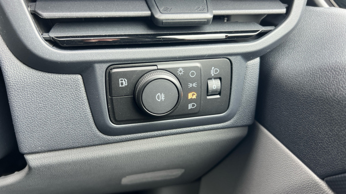 Ford Transit Custom 320 L1 Petrol Fwd 2.5 PHEV 232ps H1 Double Cab Van Sport Auto [NI] - Image 34